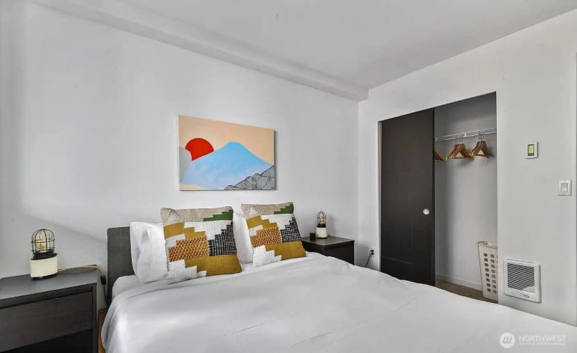 Property photo for 210 20th Avenue S, Seattle photo 18