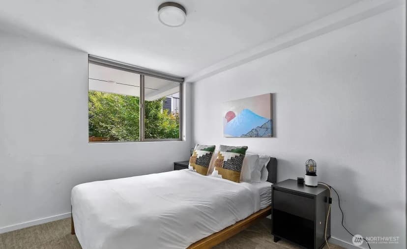 Property photo for 210 20th Avenue S, Seattle photo 16