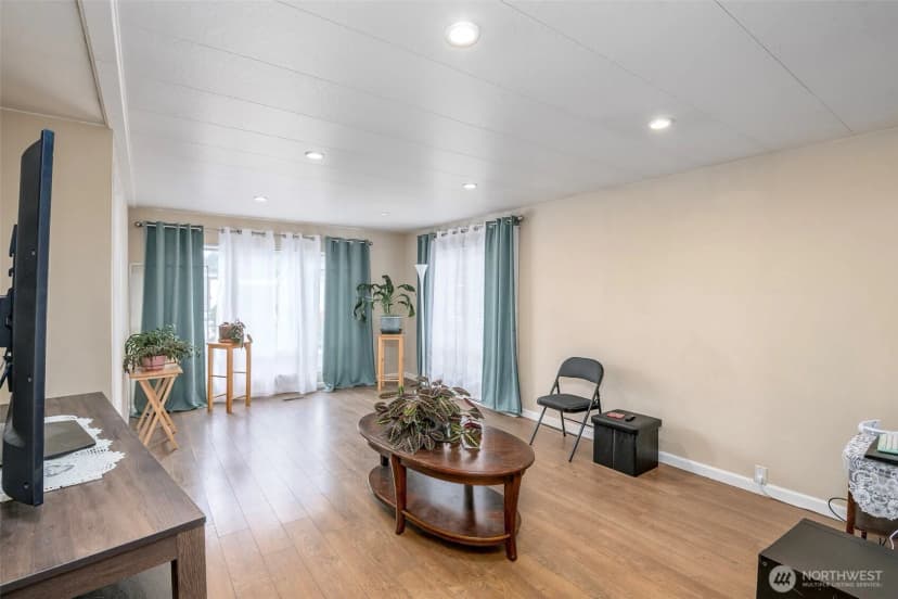 Property photo for 210 37th Street Se #100, Auburn photo 7
