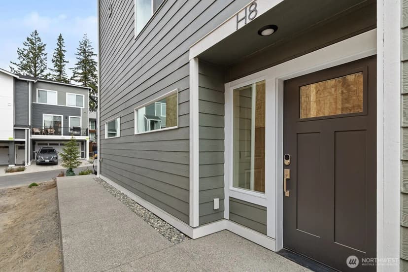 Property photo for 16823 Alder Way #h8, Lynnwood photo 7