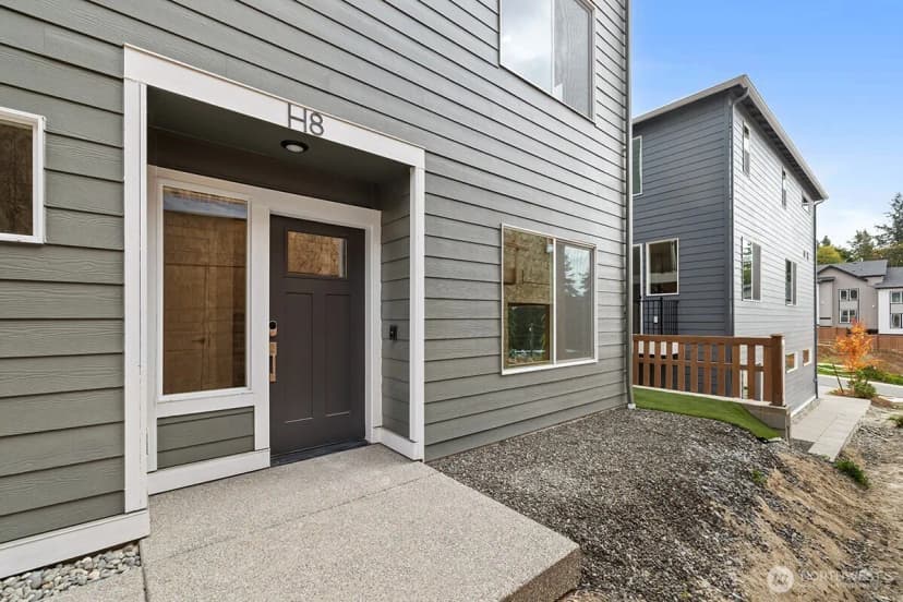 Property photo for 16823 Alder Way #h8, Lynnwood photo 8