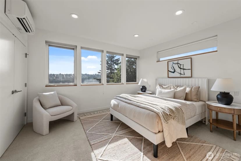 Property photo for 2043 C 13th Avenue W, Seattle photo 11