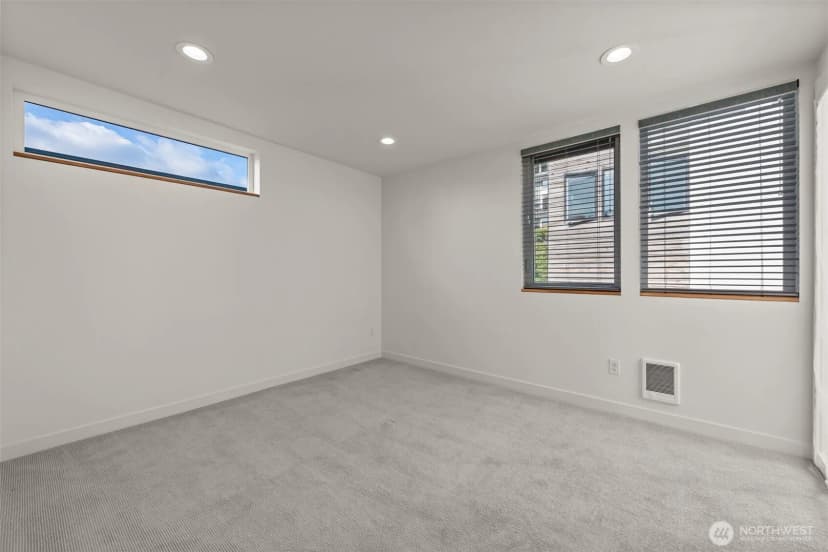 Property photo for 2043 C 13th Avenue W, Seattle photo 17
