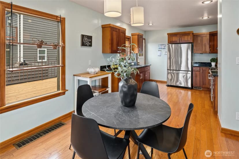 Property photo for 6759 41st Avenue Sw, Seattle photo 12