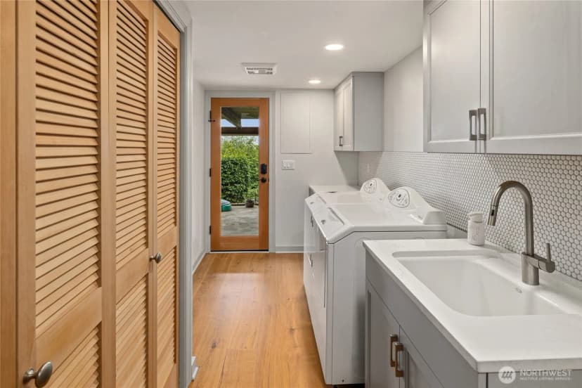 Property photo for 6759 41st Avenue Sw, Seattle photo 30