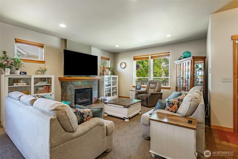Property photo for 1461 Lupin Street, Lynden photo 7