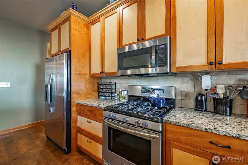 Property photo for 1461 Lupin Street, Lynden photo 16