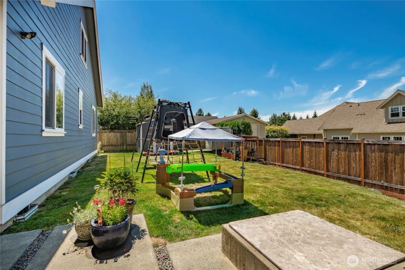 Property photo for 1461 Lupin Street, Lynden photo 35