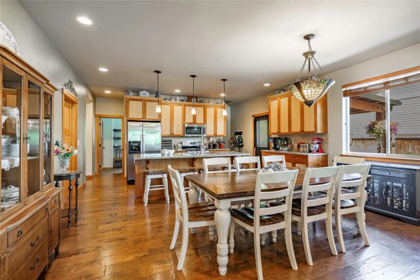Property photo for 1461 Lupin Street, Lynden photo 11