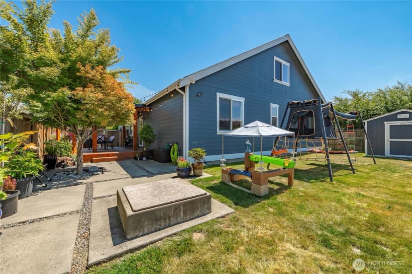 Property photo for 1461 Lupin Street, Lynden photo 36