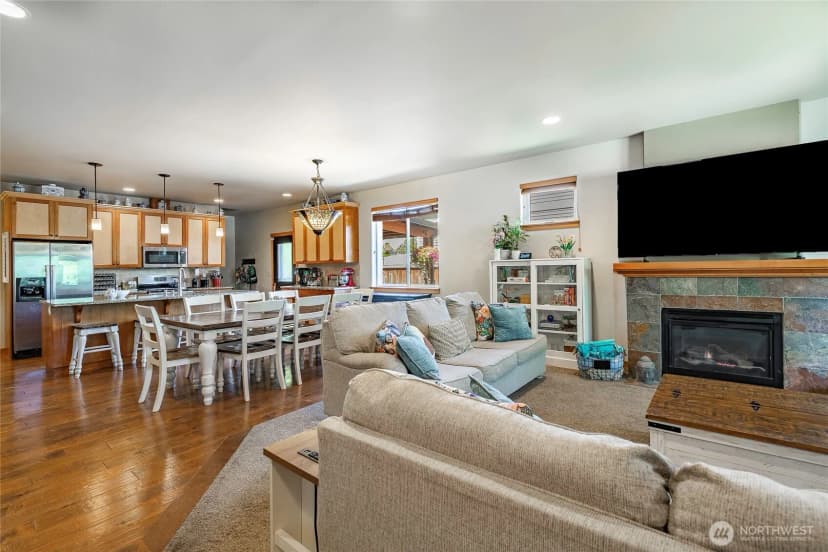 Property photo for 1461 Lupin Street, Lynden photo 10