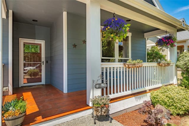 Property photo for 1461 Lupin Street, Lynden photo 3