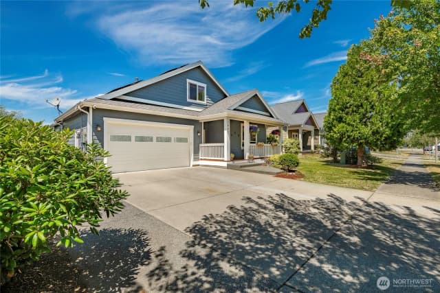 Property photo for 1461 Lupin Street, Lynden photo 2