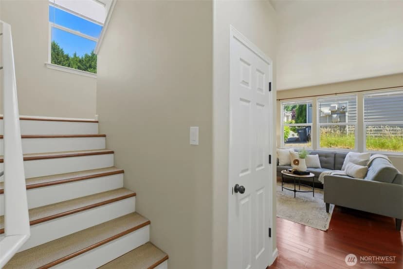 Property photo for 19215 25th Avenue Se, Bothell photo 17