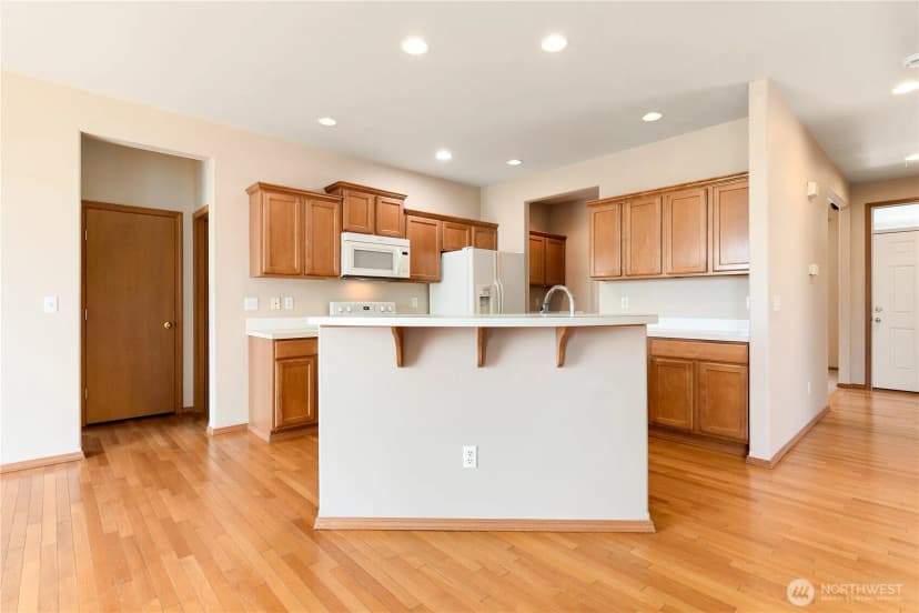 Property photo for 6013 Ne 4th Place, Renton photo 6