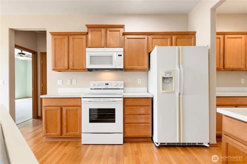 Property photo for 6013 Ne 4th Place, Renton photo 7