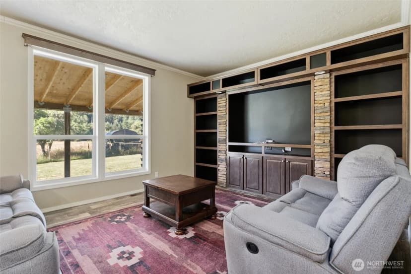 Property photo for 492 Coal Creek Road, Chehalis photo 2