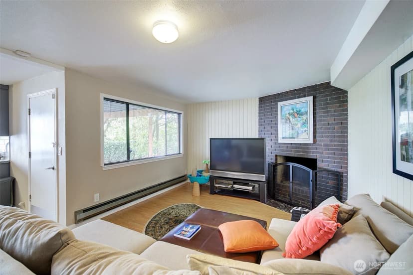 Property photo for 14820 39th Avenue Ne, Lake Forest Park photo 31