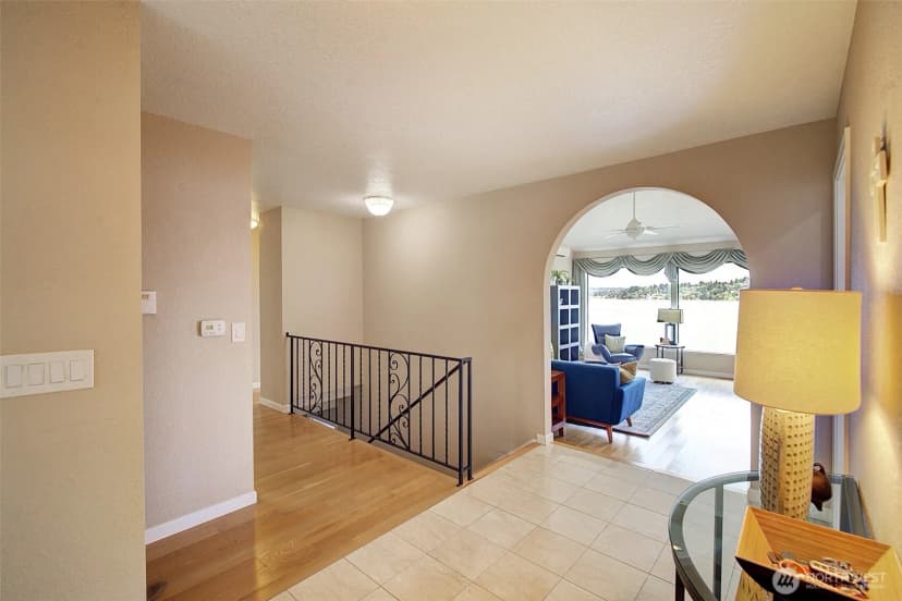Property photo for 14820 39th Avenue Ne, Lake Forest Park photo 10