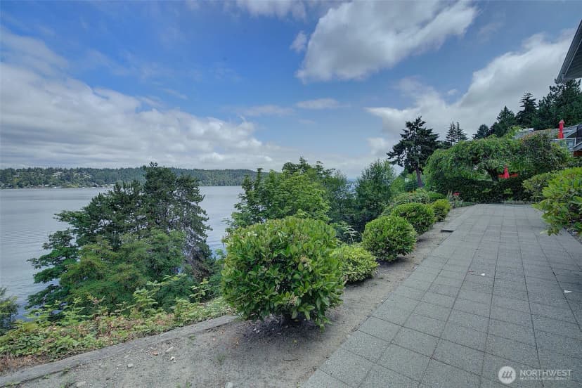 Property photo for 14820 39th Avenue Ne, Lake Forest Park photo 33