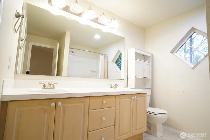 Property photo for 12427 4th Avenue W #7104, Everett photo 24