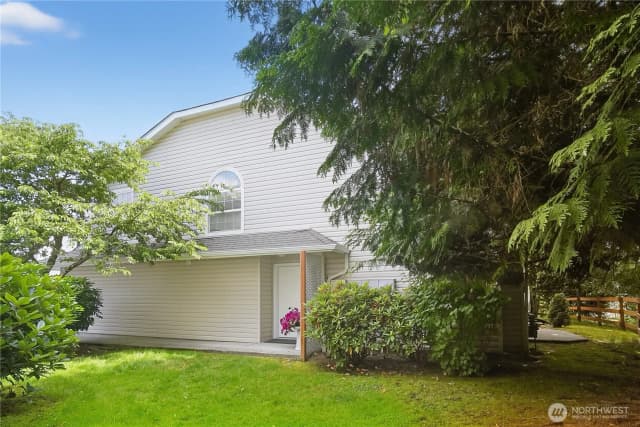 Property photo for 12427 4th Avenue W #7104, Everett photo 2