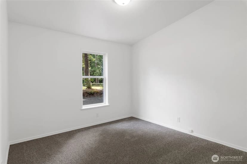 Property photo for 21 E Willopa Road, Shelton photo 33