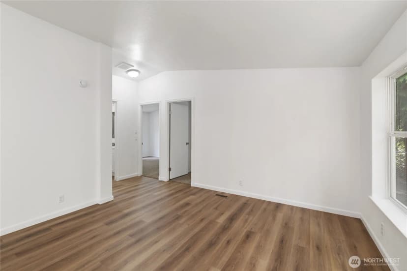 Property photo for 21 E Willopa Road, Shelton photo 24