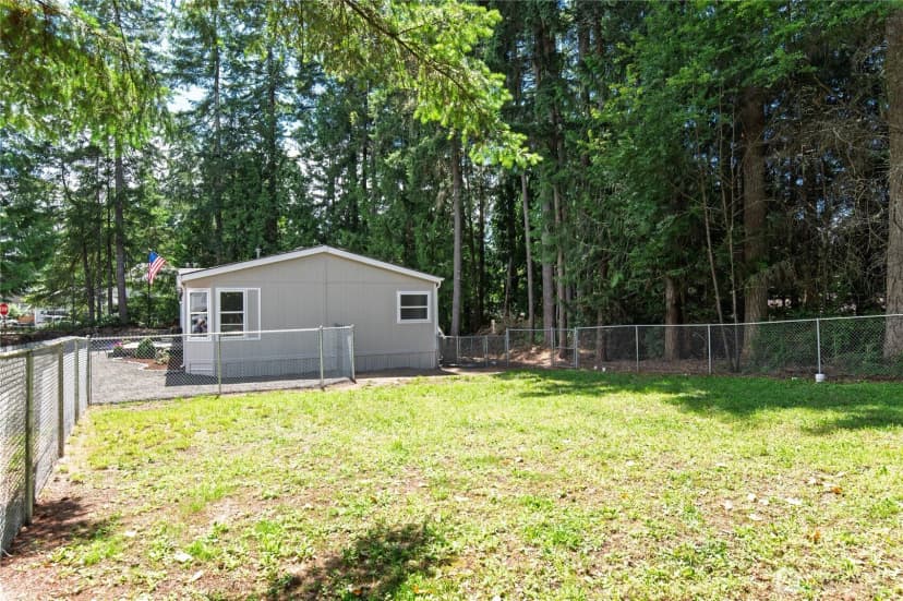 Property photo for 21 E Willopa Road, Shelton photo 9