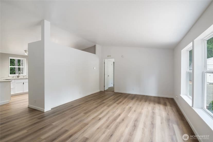 Property photo for 21 E Willopa Road, Shelton photo 12
