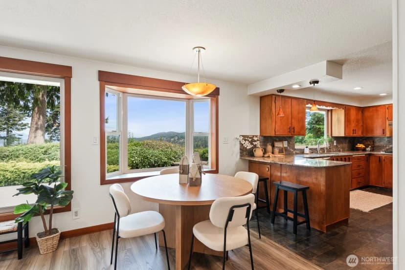 Property photo for 4053 Edith Point Road, Anacortes photo 15