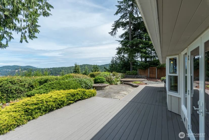 Property photo for 4053 Edith Point Road, Anacortes photo 37