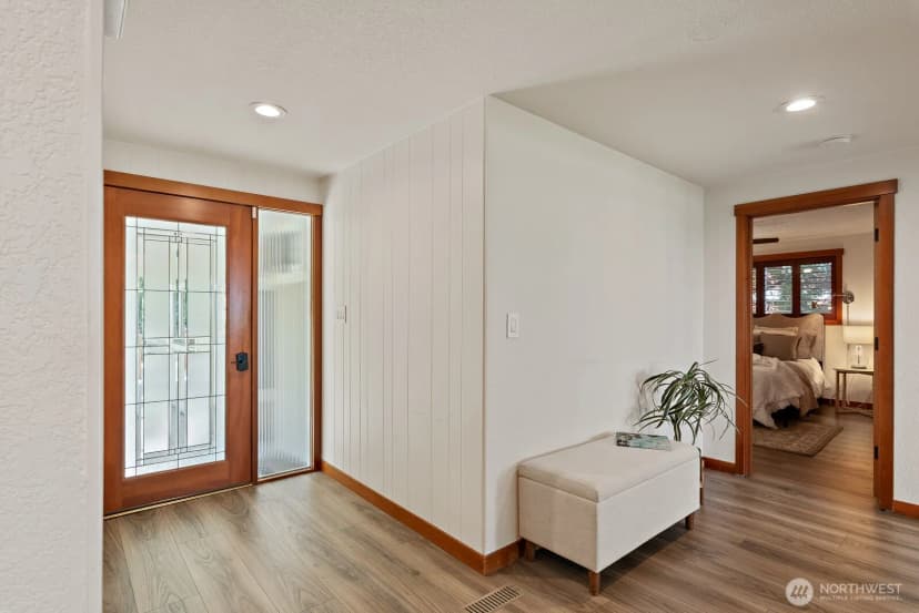 Property photo for 4053 Edith Point Road, Anacortes photo 8