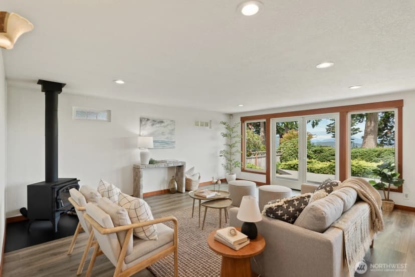 Property photo for 4053 Edith Point Road, Anacortes photo 11