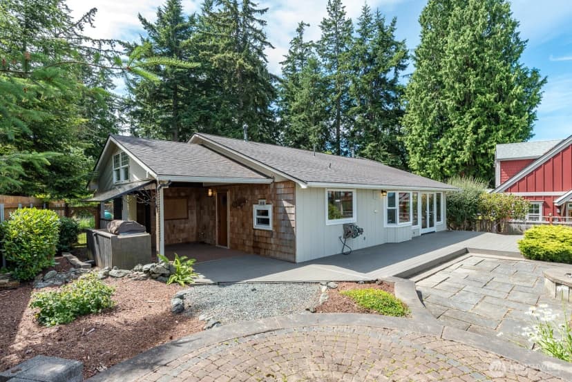 Property photo for 4053 Edith Point Road, Anacortes photo 34