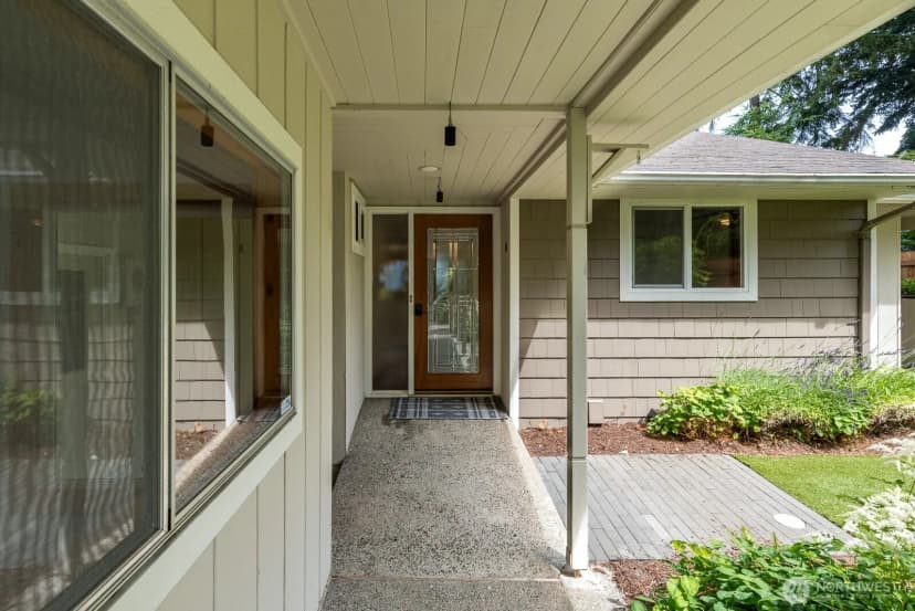 Property photo for 4053 Edith Point Road, Anacortes photo 6