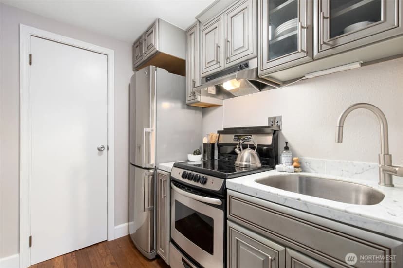 Property photo for 1017 Minor Avenue #205, Seattle photo 15