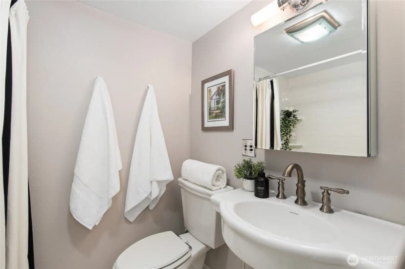 Property photo for 1017 Minor Avenue #205, Seattle photo 24