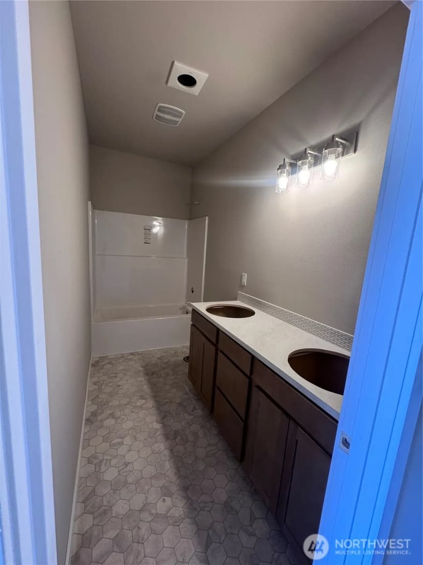 Property photo for 9512 Solberg Court Se, Yelm photo 14