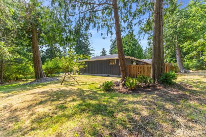 Property photo for 404 Nooksack Pl, La Conner photo 34