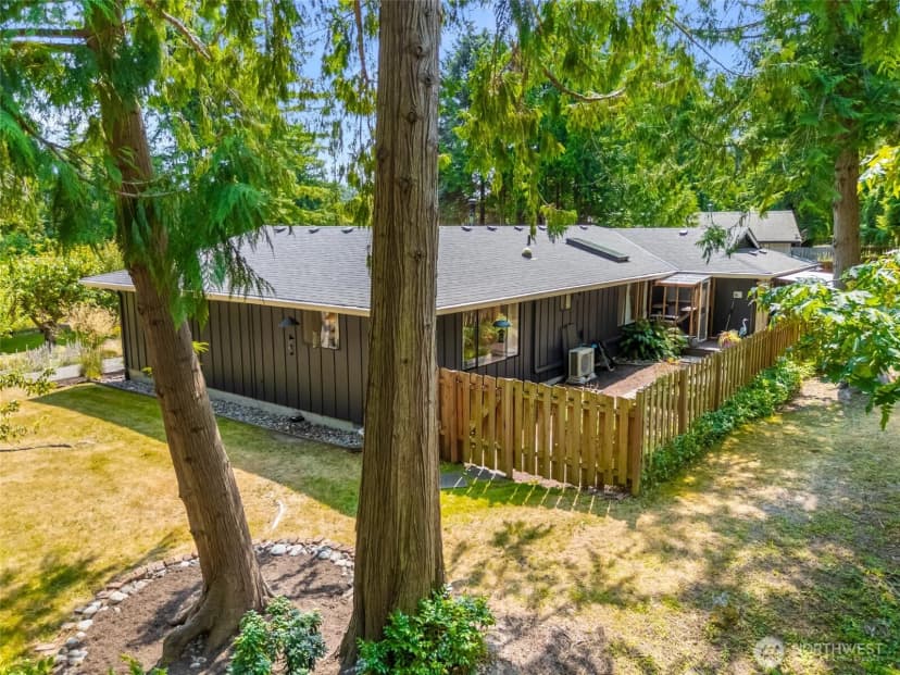 Property photo for 404 Nooksack Pl, La Conner photo 33