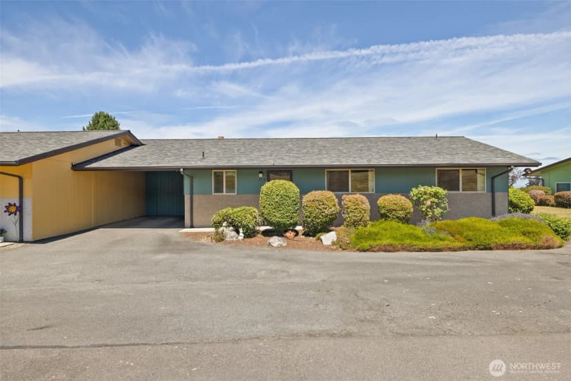 Property photo for 1301 S 3rd Avenue #15a, Sequim photo 2