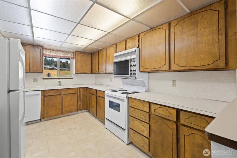 Property photo for 1301 S 3rd Avenue #15a, Sequim photo 13