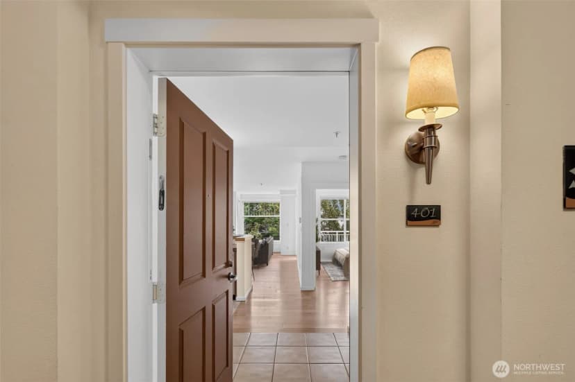 Property photo for 2901 Ne Blakeley #401, Seattle photo 3