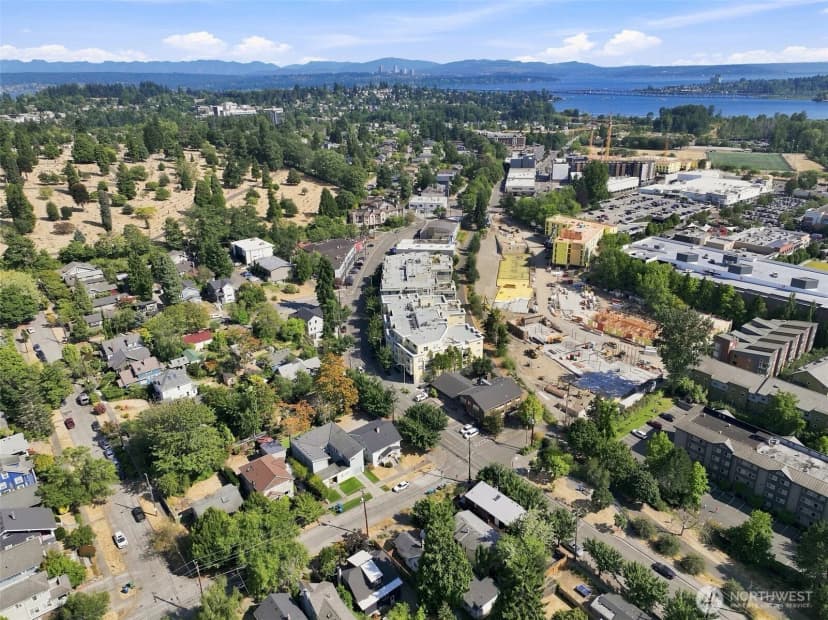 Property photo for 2901 Ne Blakeley #401, Seattle photo 35