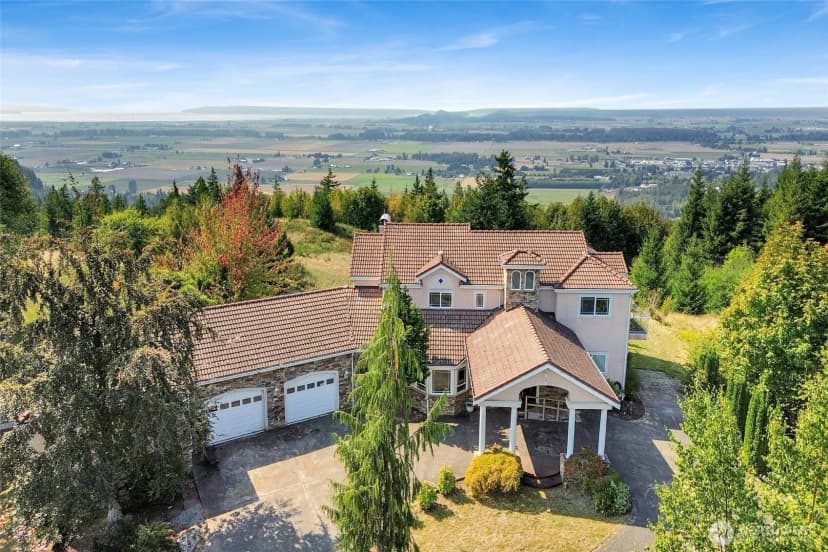 Property photo for 18340 Osprey Court, Mount Vernon
