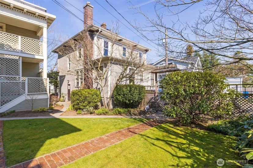 Property photo for 1709 E Republican Street #6, Seattle photo 18