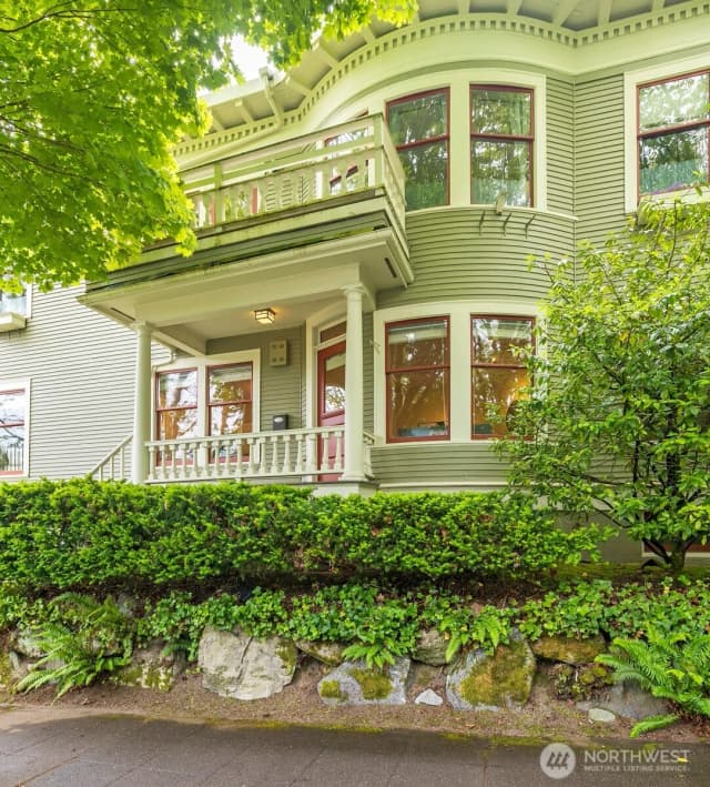 Property photo for 1709 E Republican Street #6, Seattle, WA 98112