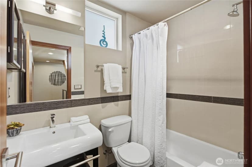 Property photo for 6714 Mary Avenue Nw #a, Seattle photo 30