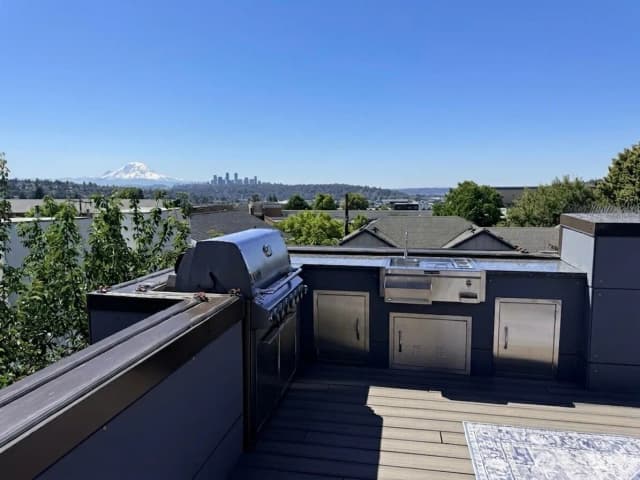 Property photo for 6714 Mary Avenue Nw #a, Seattle photo 2